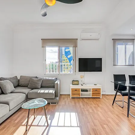 2 Bedrooms Netflix Wifi And Parking Gandia