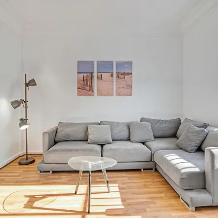 Central 2 Bedrooms Netflix Wifi And Parking Apartment Gandia