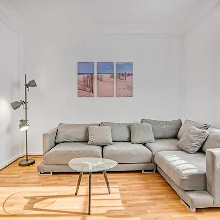 Apartment Central 2 Bedrooms Netflix Wifi And Parking *