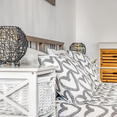 Central 2 Bedrooms Netflix Wifi And Parking Apartment Gandia